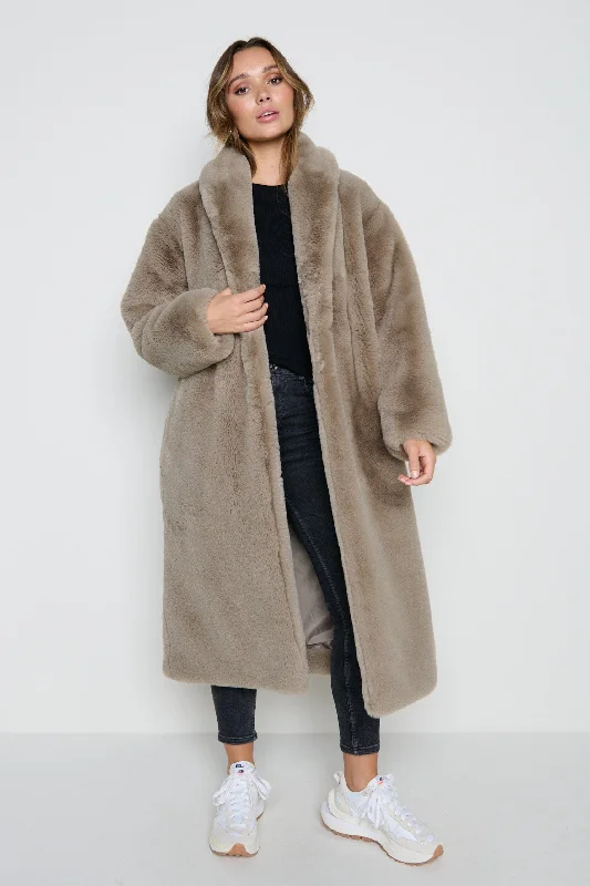 bailee-faux-fur-coat-taupe