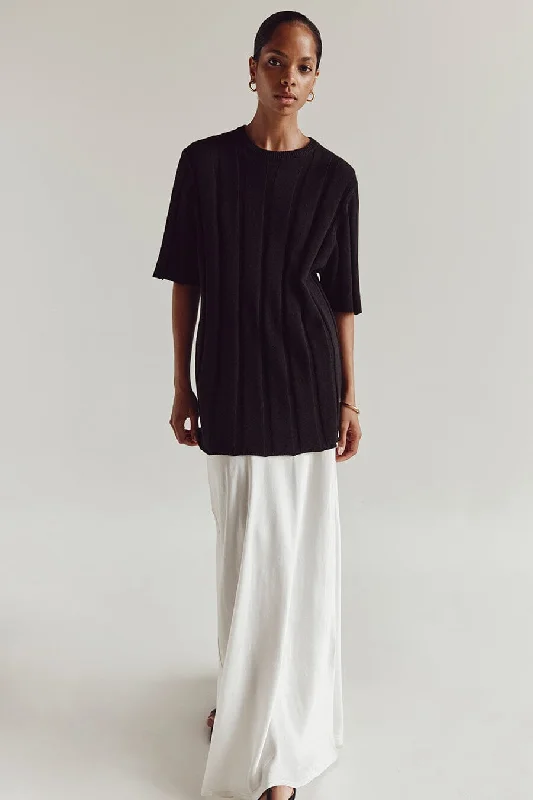 emery-black-oversized-tee