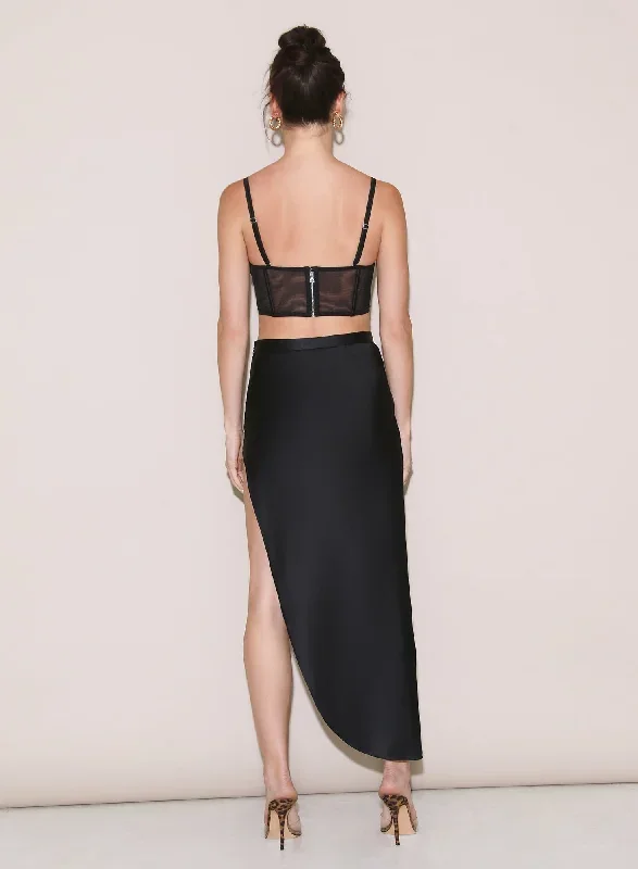 high-slit-skirt-black