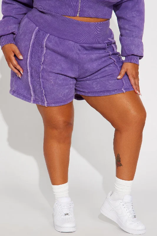 kamaya-washed-fleece-short-purple