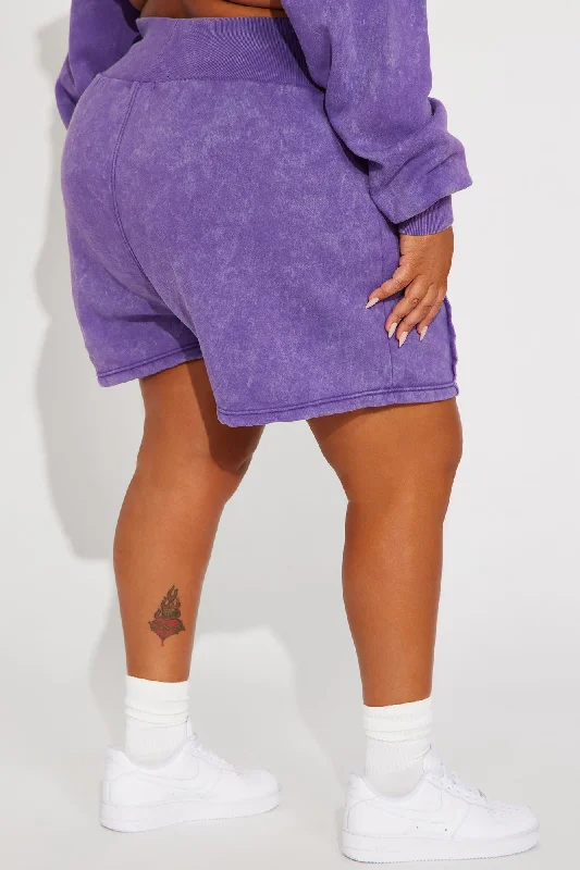 kamaya-washed-fleece-short-purple