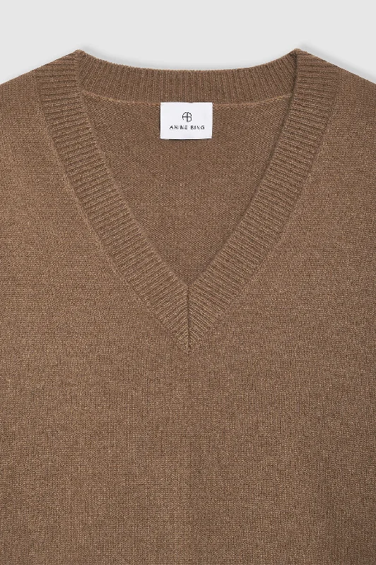 lee-sweater-camel