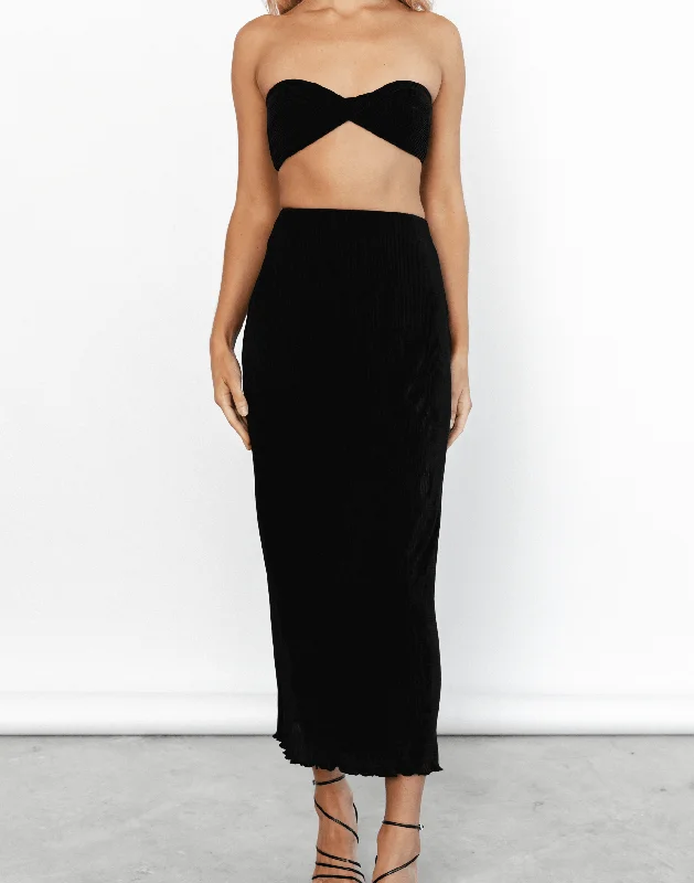 night-before-plisse-crop-top-black