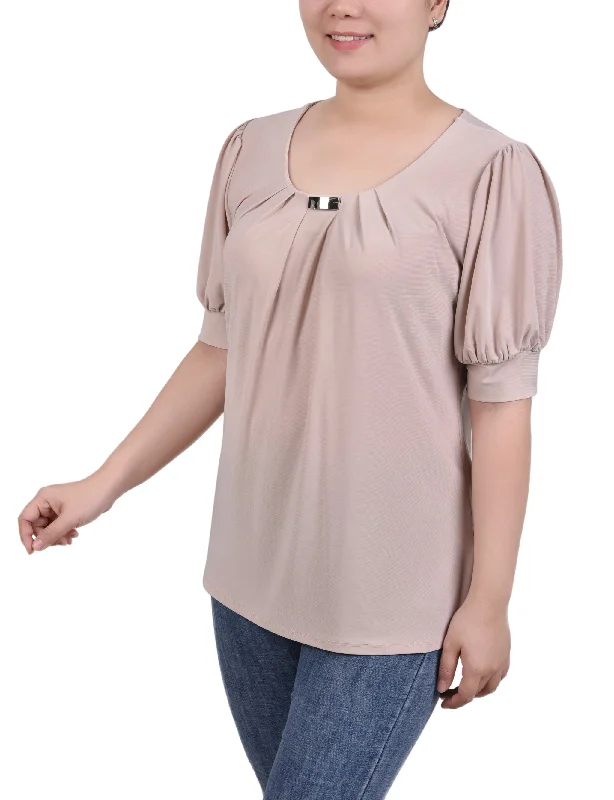 ny-collection-short-sleeve-balloon-sleeve-top-with-hardware-petite