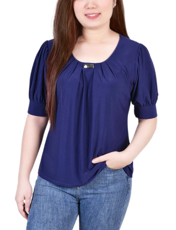 ny-collection-short-sleeve-balloon-sleeve-top-with-hardware-petite