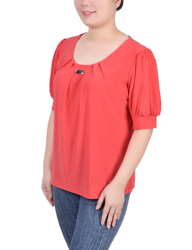 ny-collection-short-sleeve-balloon-sleeve-top-with-hardware-petite