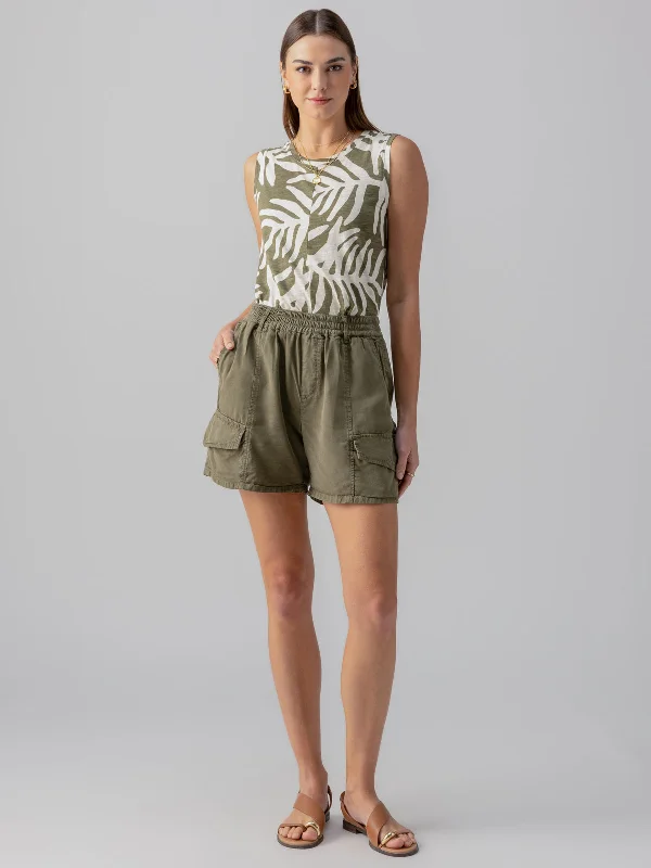 relaxed-rebel-short-burnt-olive