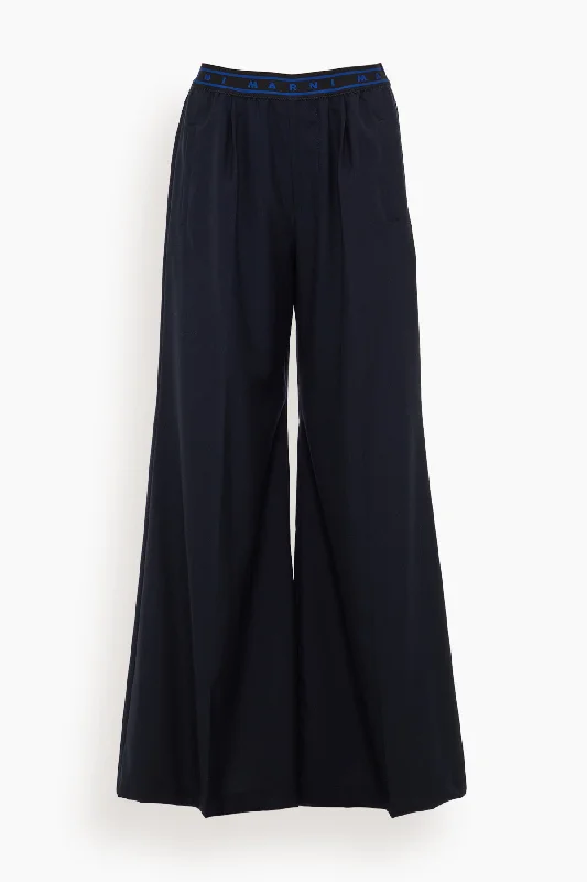 Trouser in Blublack